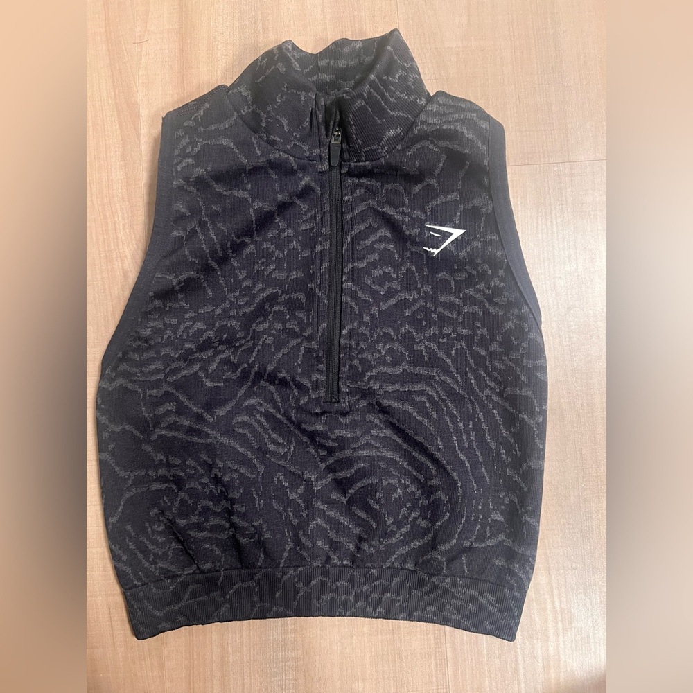 Gymshark Charcoal Patterned half zip